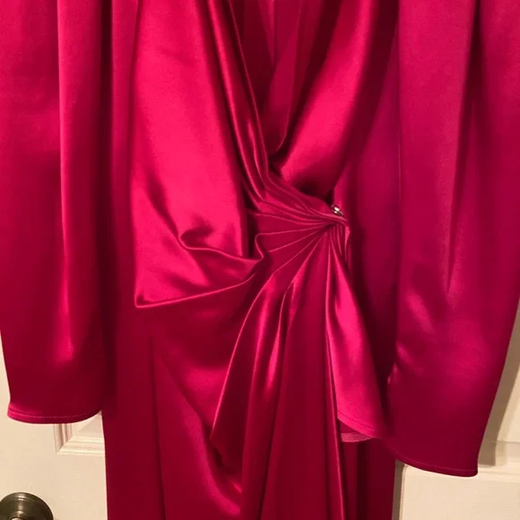 THE ATTICO DRESS WORN 1 TIME. FUCHSIA COLOR